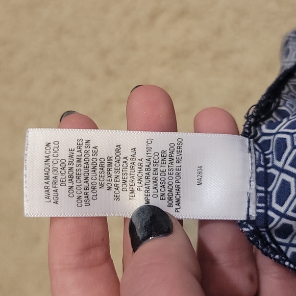 3/$25 Laundry by Shelli Segal Blouse Size Large - Picture 11 of 11